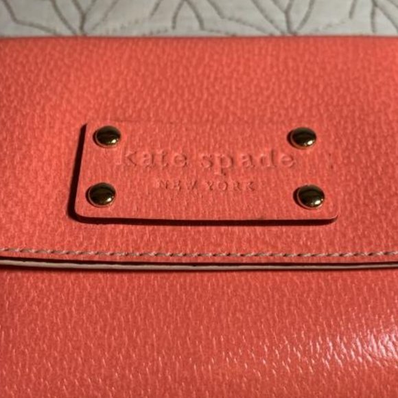 Kate Spade Coral Wallet - Picture 6 of 10